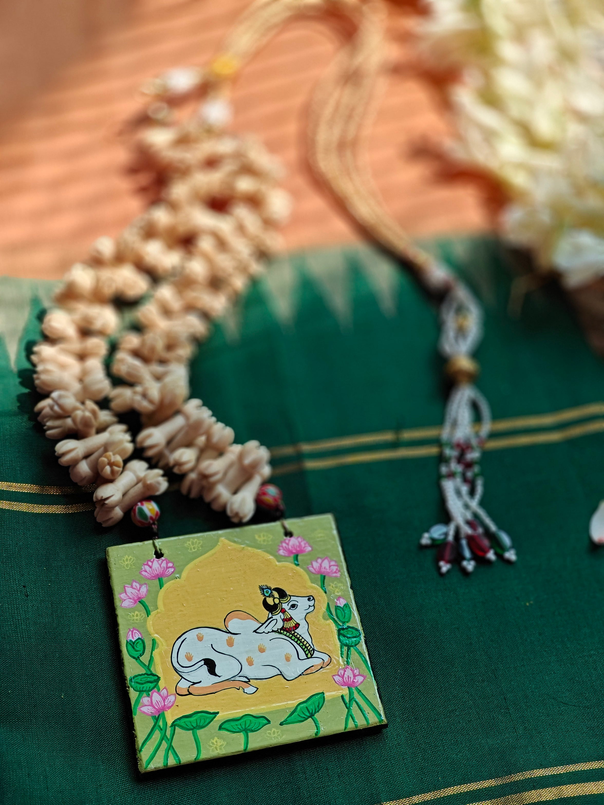 PICHWAI 7