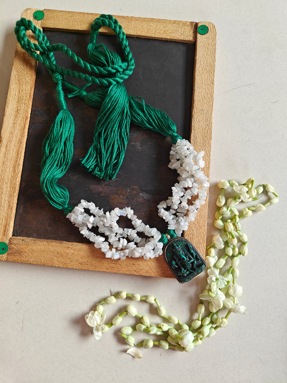 VINAYAKA (WHITE)