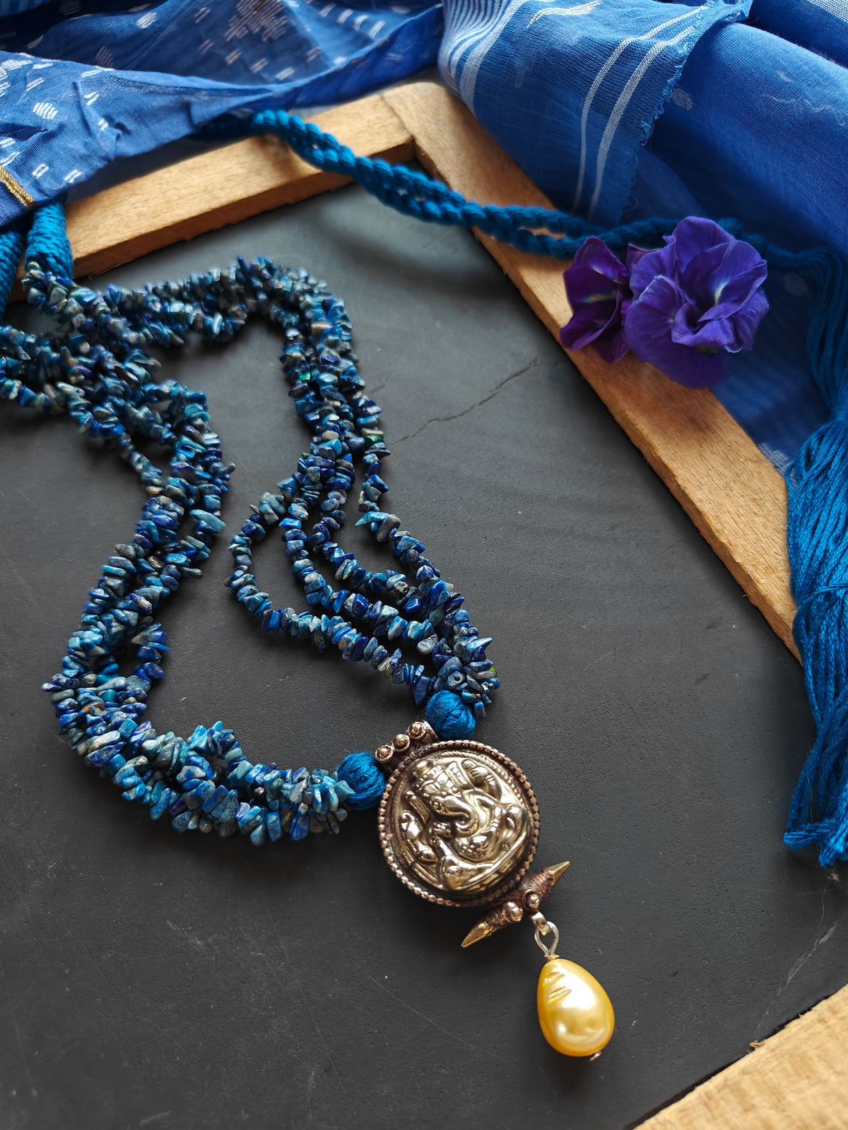 GANESHA (WITH LAPIS LAZULI)