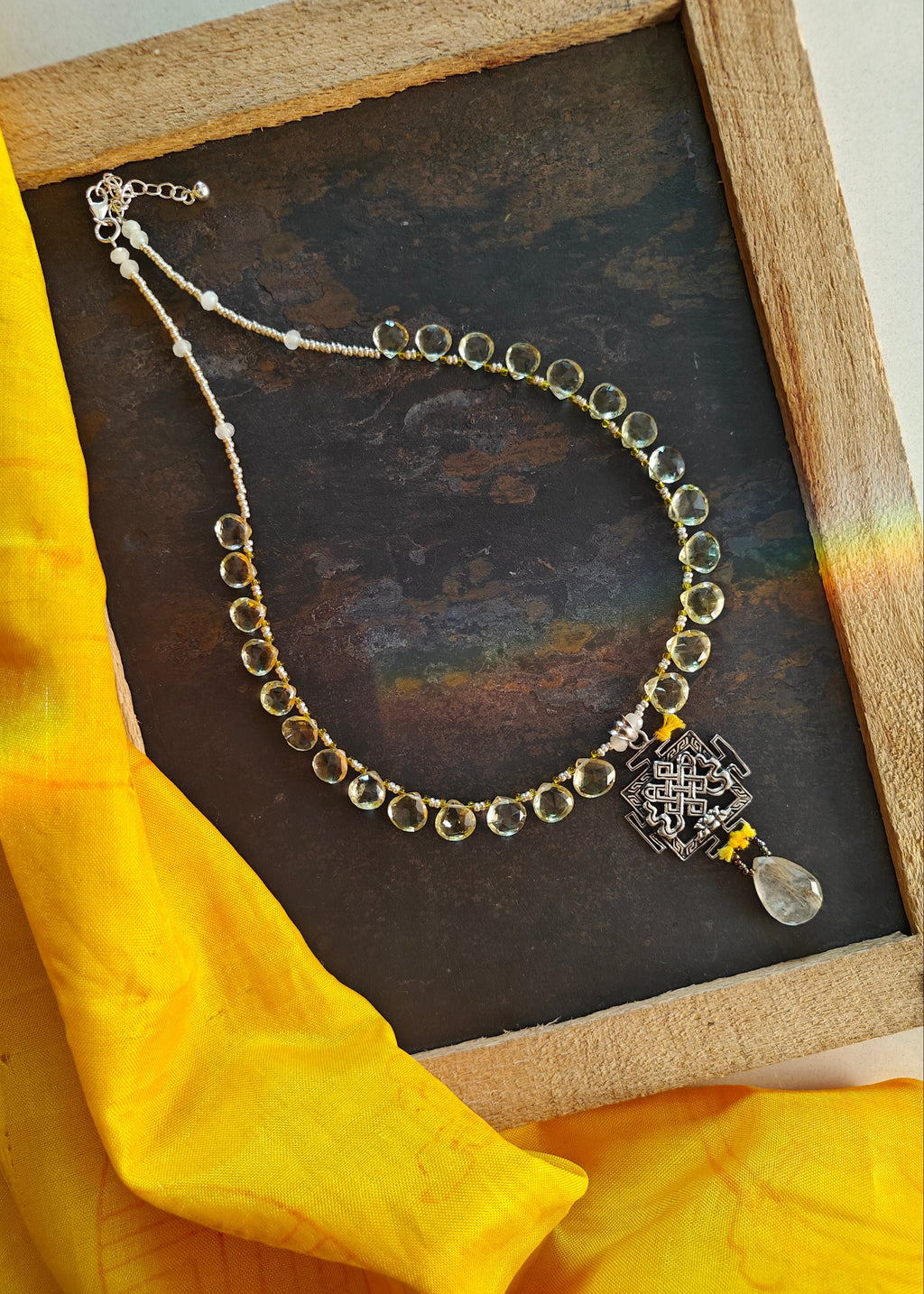 TIBETAN ENDLESS KNOT